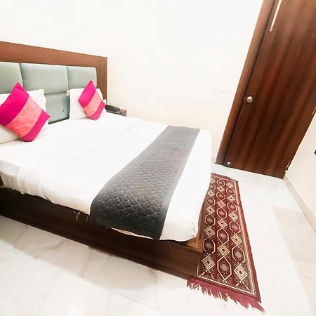 ניו דלהי Hotel Shiva International Near By Igi Airport מראה חיצוני תמונה