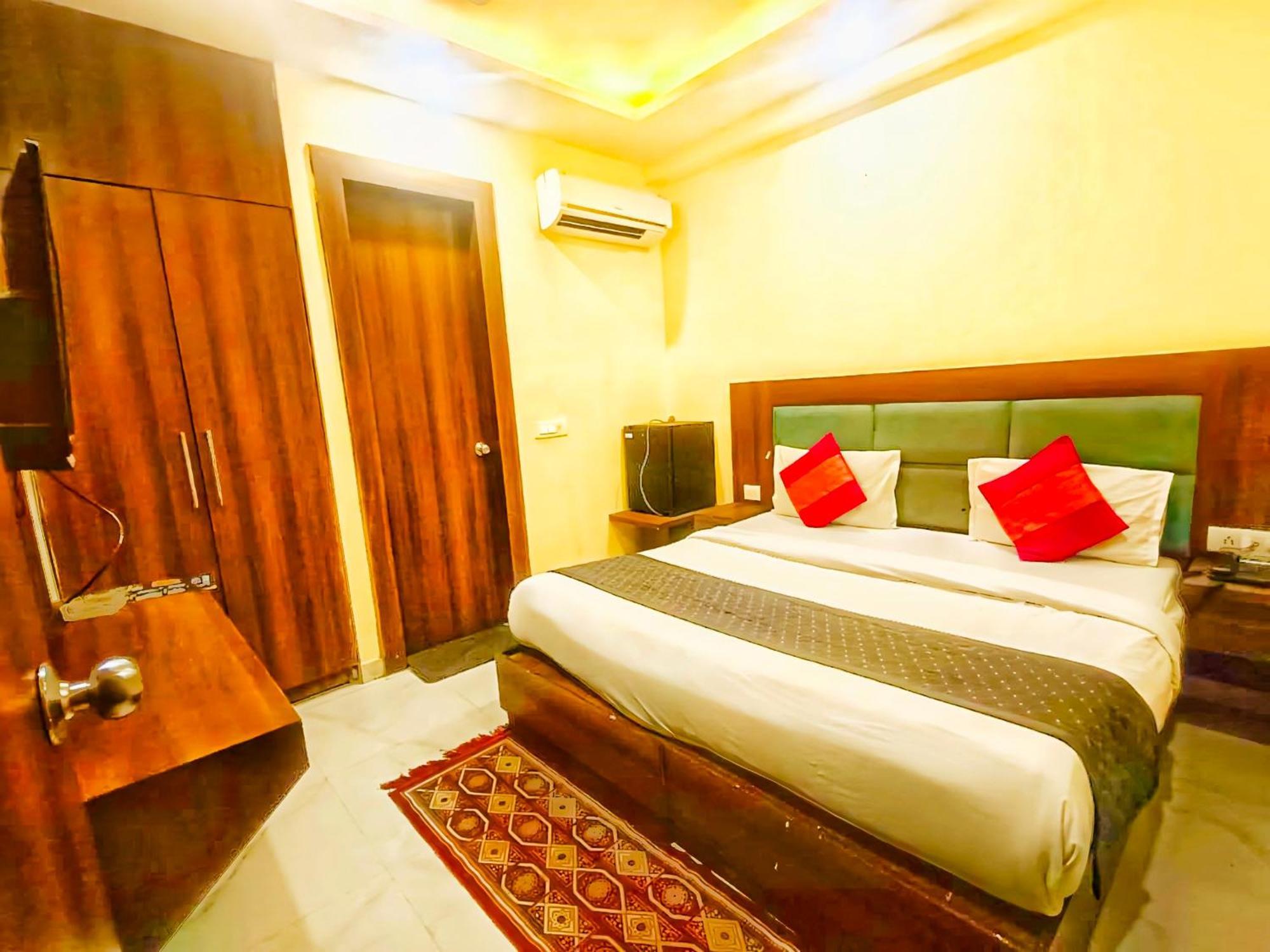ניו דלהי Hotel Shiva International Near By Igi Airport מראה חיצוני תמונה