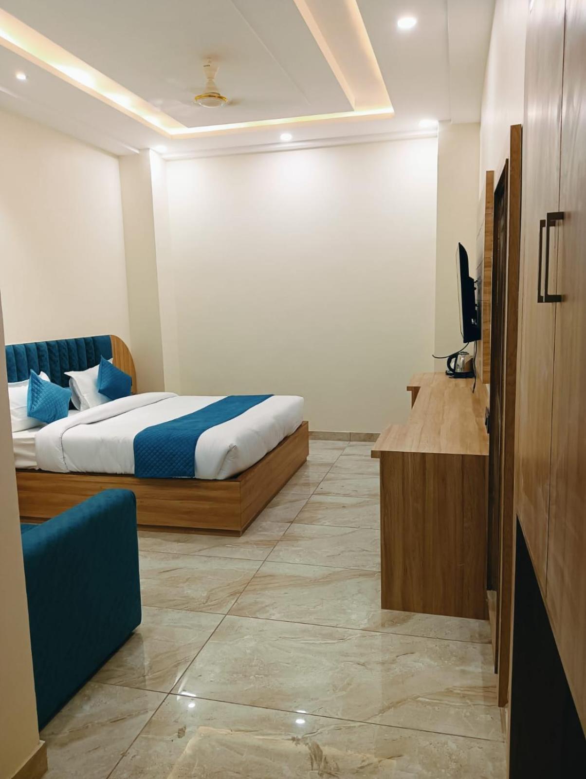 ניו דלהי Hotel Shiva International Near By Igi Airport מראה חיצוני תמונה