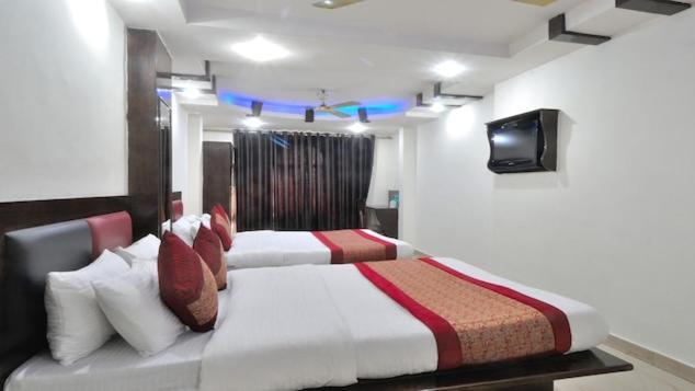 ניו דלהי Hotel Shiva International Near By Igi Airport מראה חיצוני תמונה